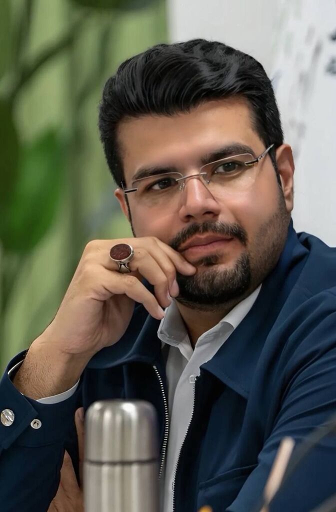 بازدید-امیدبخش-شریعتمداری-از-پتروشیمی-هنگام-در-اولین-سفر-کاری-به-عسلویه-8.jpg