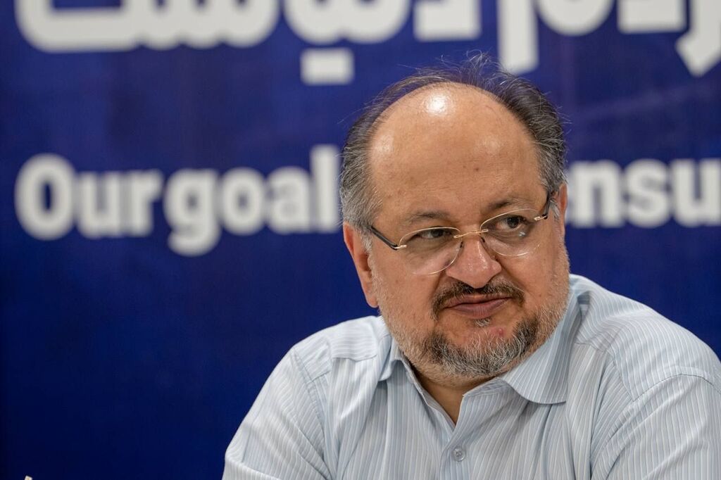 بازدید-امیدبخش-شریعتمداری-از-پتروشیمی-هنگام-در-اولین-سفر-کاری-به-عسلویه-9.jpg